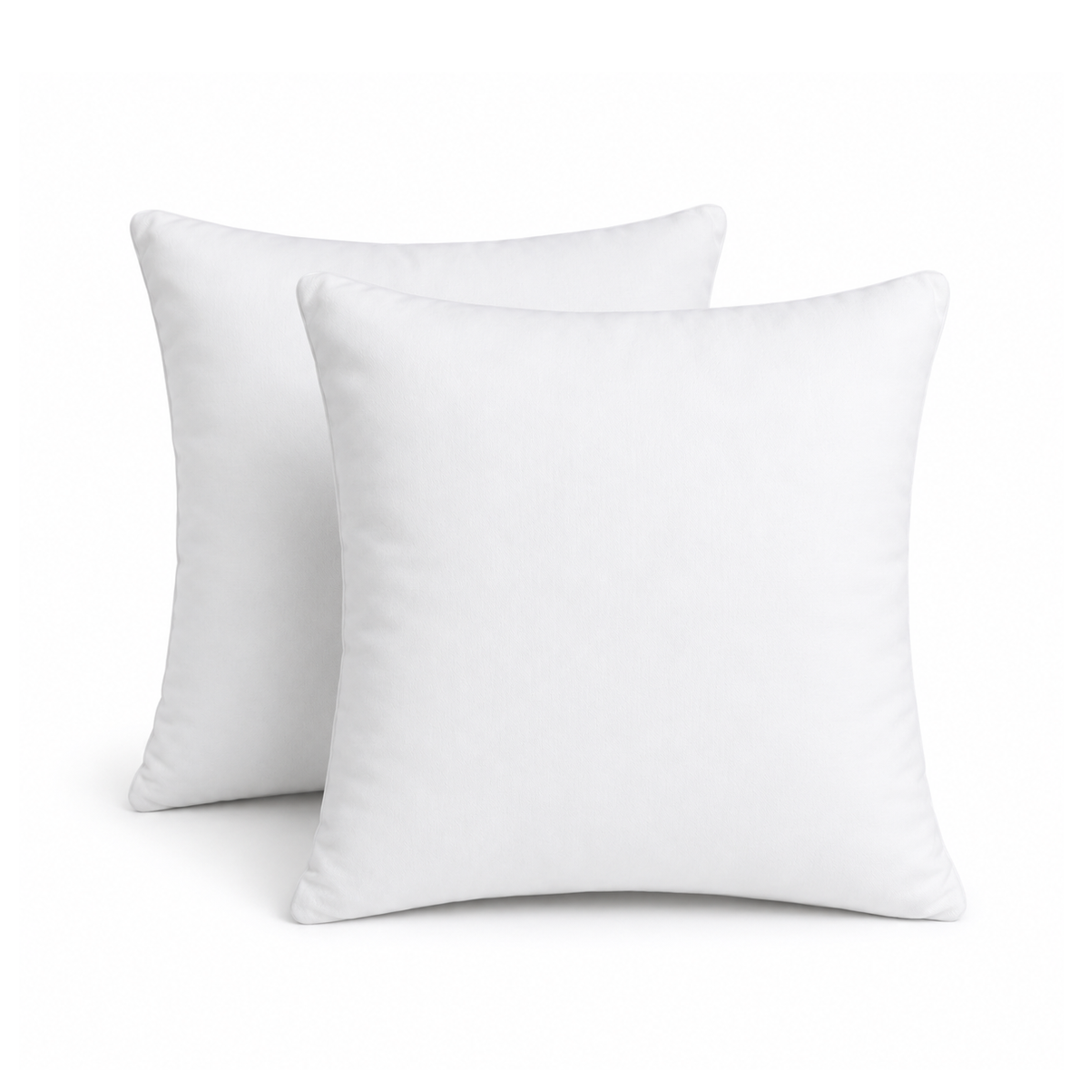 Set van 2 witte polyester binnenkussens 45x45 cm, voor sierkussenhoezen op witte achtergrond